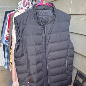 Men's Stylish Charcoal Puffer Vest